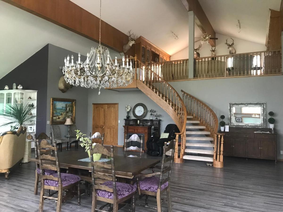 Rolling Hills Country Resort Bed And Breakfast Three Hills Экстерьер фото