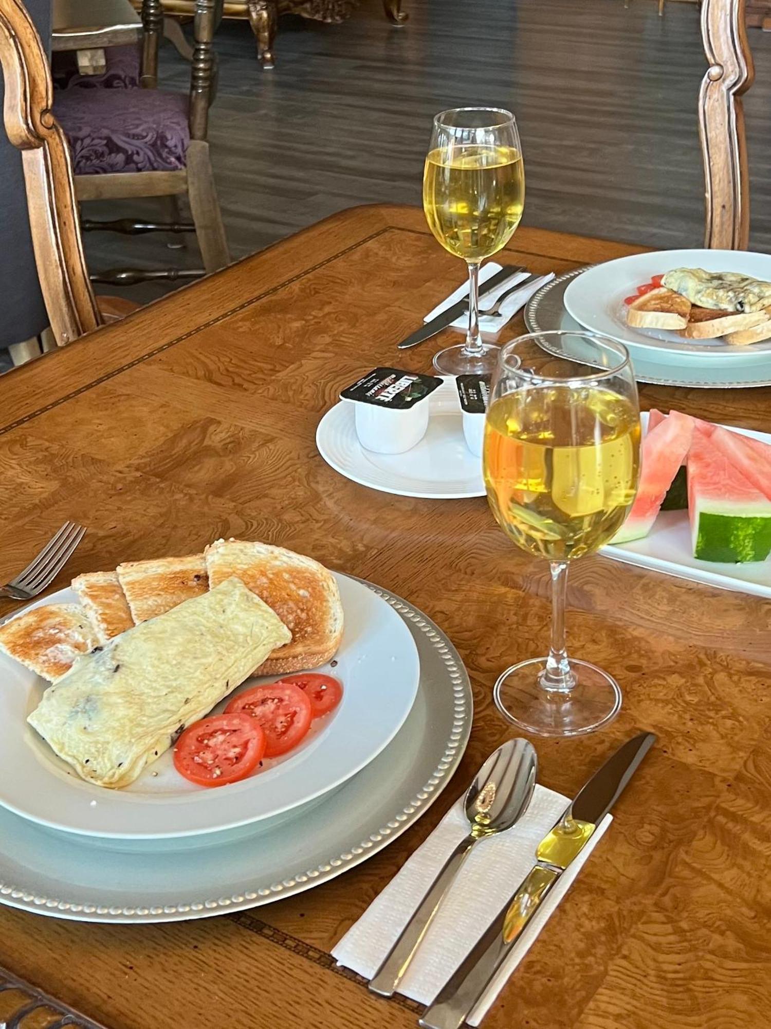 Rolling Hills Country Resort Bed And Breakfast Three Hills Экстерьер фото